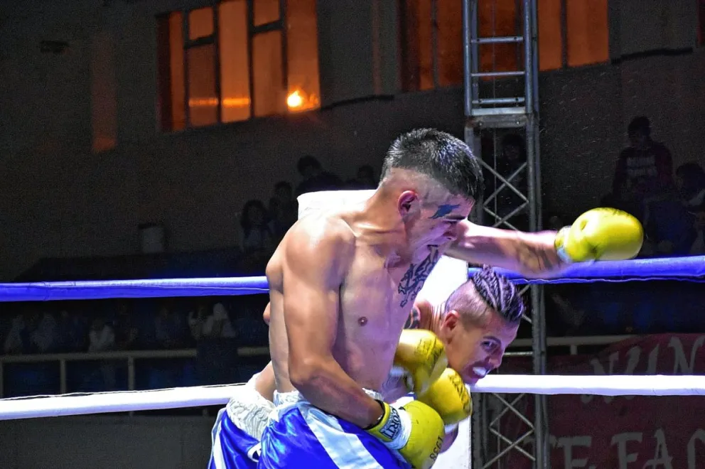 El "Morito" López le ganó a Mansilla, donde una caída fue determinante