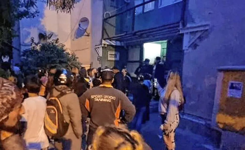 Noche de furia en las 1.008: pretendieron entrar a un domicilio donde creían que se encontraba el maestro de música denunciado por abuso sexual