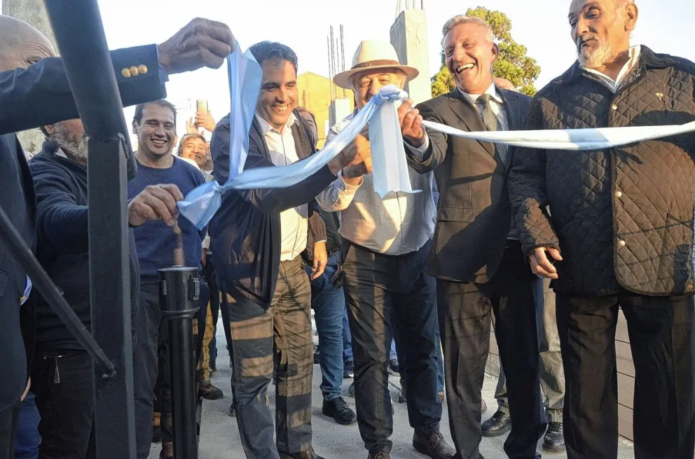 Emotiva inauguración de un SUM del Centro de Jubilados Petroleros Jerárquicos