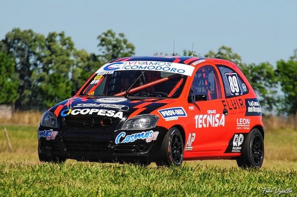 Renzo Blotta y el STA Racing corren en Olavarría
