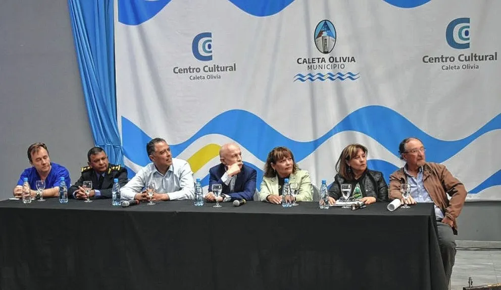 Cotillo presentó formalmente la Fiesta Aniversario de Caleta Olivia  