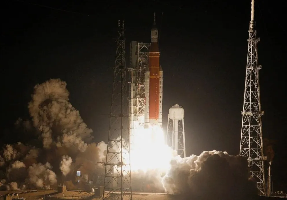 Lanzaron hacia la Luna la histórica misión Artemis I