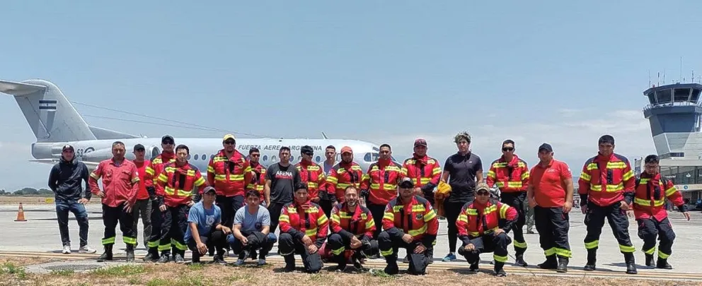 Brigadistas chubutenses viajaron a Salta para combatir el incendio forestal 