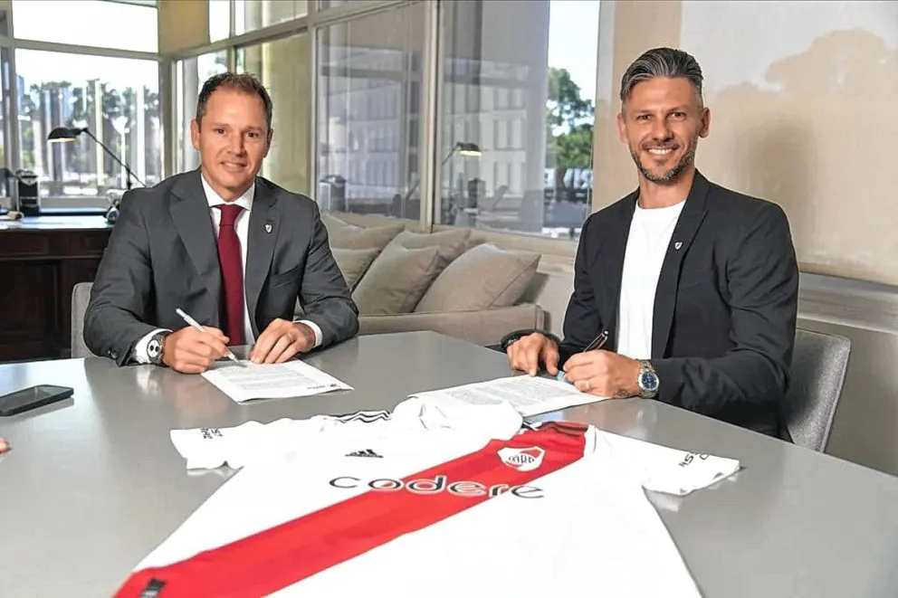 "De nuevo en casa": Martín Demichelis firmó su contrato y es el nuevo entrenador de River