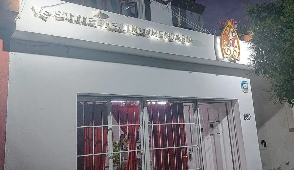 Ladrón amenaza con cuchillo a dueño de una tienda del centro de Trelew y le roba la recaudación
