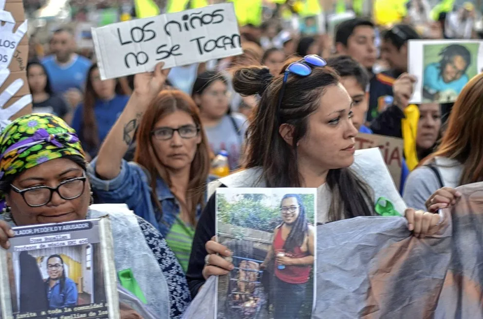 Vuelven a marchar para pedir justicia tras las denuncias de abuso en el Jardín 406
