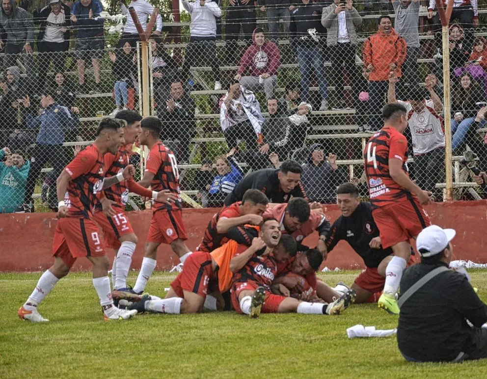 Huracán jugará ante San Julián