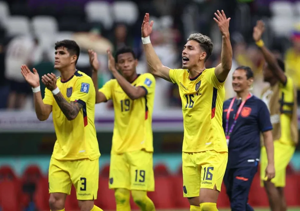 Ecuador hizo historia al ganarle al anfitrión Qatar en el inicio del Mundial