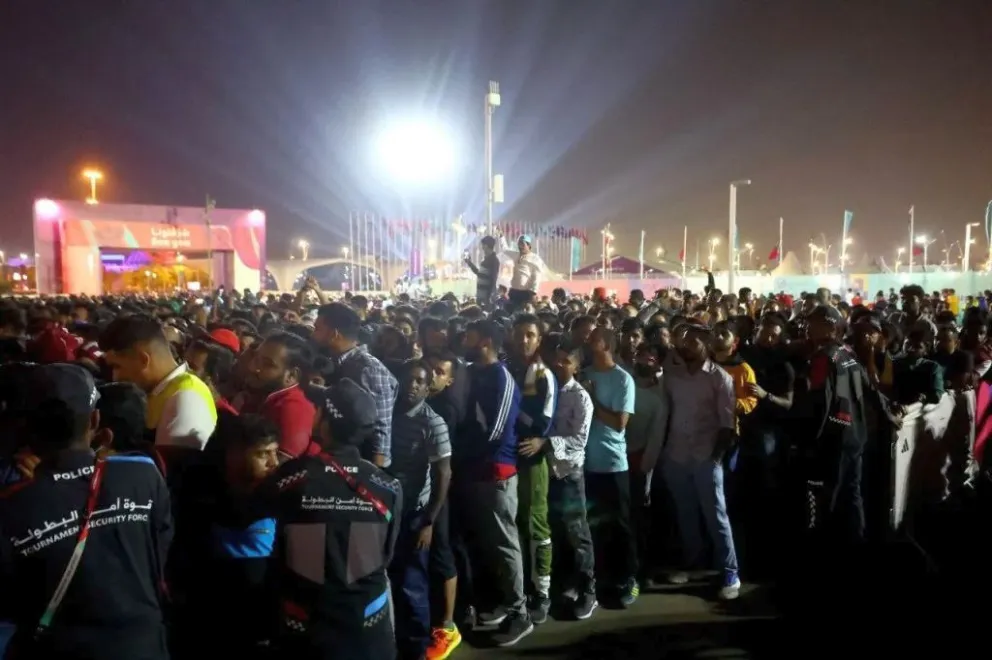 Caos en el "fan fest" de Al Bidda antes del comienzo del Mundial