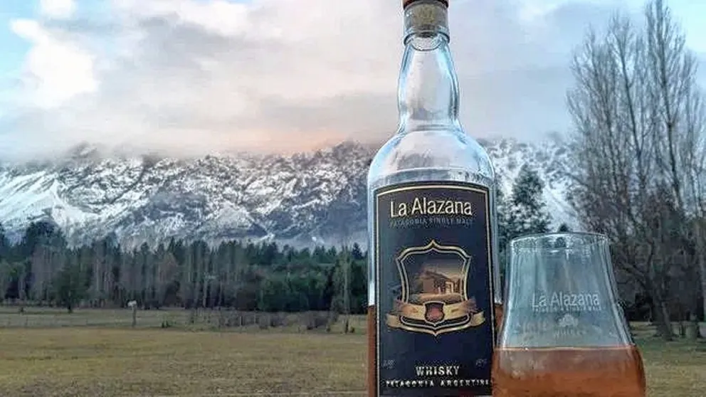 Un whisky chubutense completará su maduración en base Marambio