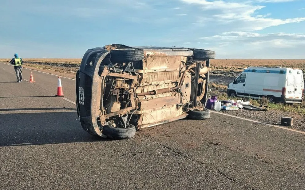 Efectivo de Prefectura protagonizó violento  vuelco vehicular en Ruta 281 cerca de Jaramillo