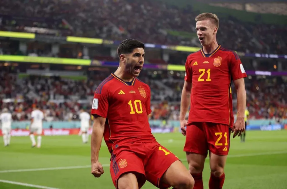 España aplastó a Costa Rica y lidera el Grupo E