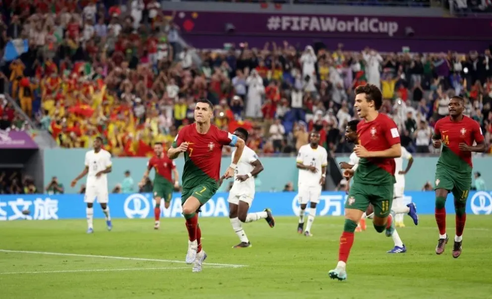 Portugal venció a Ghana de la mano de Cristiano Ronaldo, que alcanzó un nuevo récord, y lidera el Grupo H