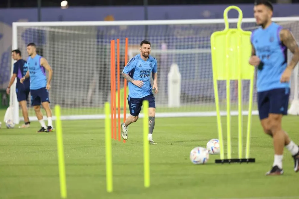 Messi entrenó diferenciado antes del partido con México