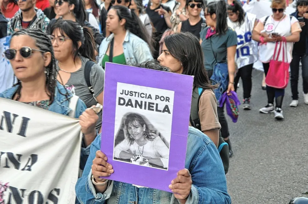 Amplia jornada de reflexión sobre la violencia contra la mujer