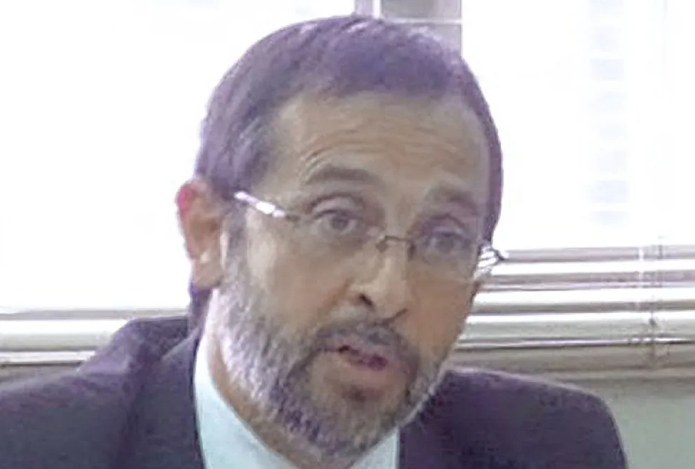 Inminente conflicto de poderes por decisión que impide el jury a un fiscal acusado por violencia de género y por negligencia en un caso de abuso sexual infantil