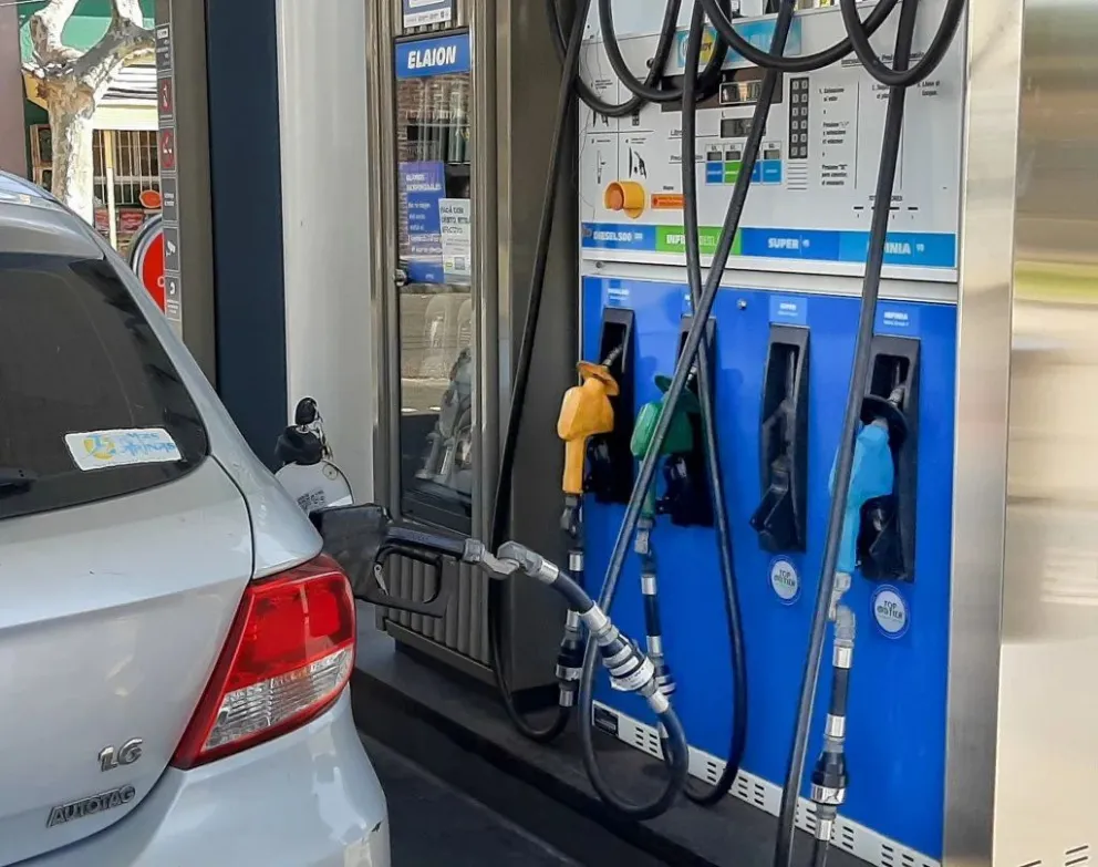 Massa acordó con petroleras el ingreso de los combustibles al programa "Precios Justos"