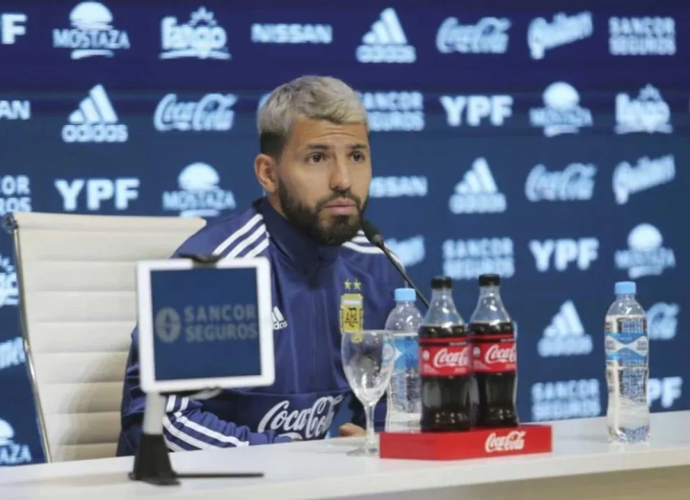 El "Kun" Agüero le respondió a Canelo Álvarez: "Seguramente no sabés de fútbol y qué pasa en un vestuario"