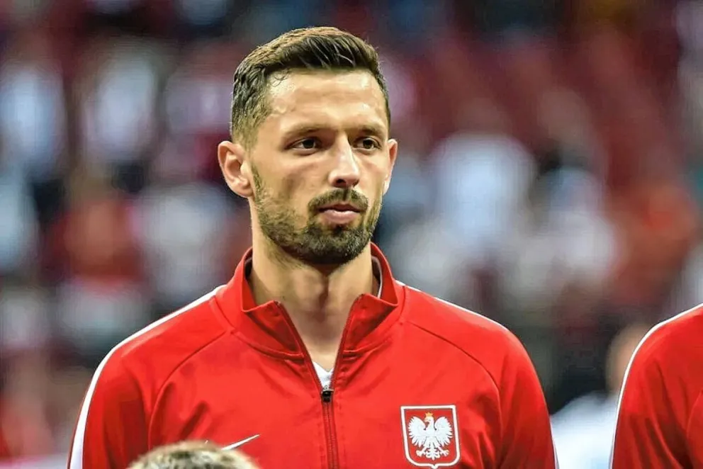 Wieteska y el plan de Polonia para ganarle a la Argentina: "A Messi no hay que darle espacio"