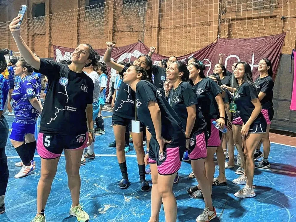 Futsal: Las chicas se recuperaron en Tucumán