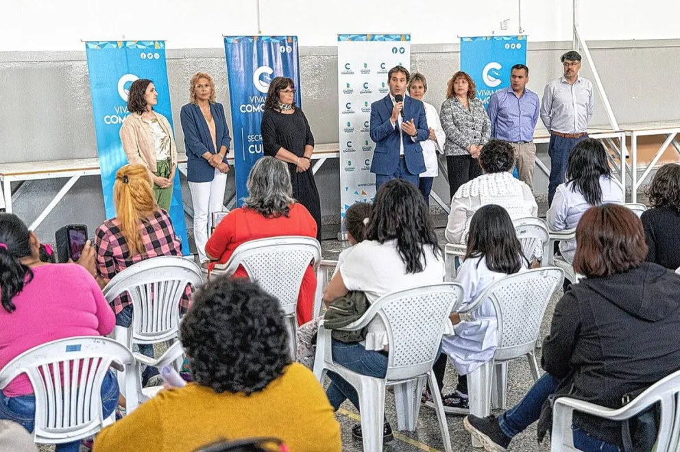 Continúan los aportes municipales a las escuelas de la ciudad