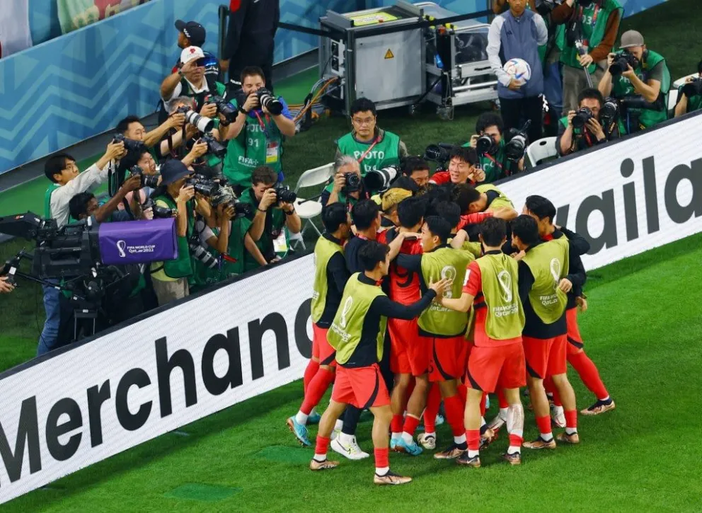 Corea del Sur venció a Portugal sobre el final y se metió en octavos del Mundial