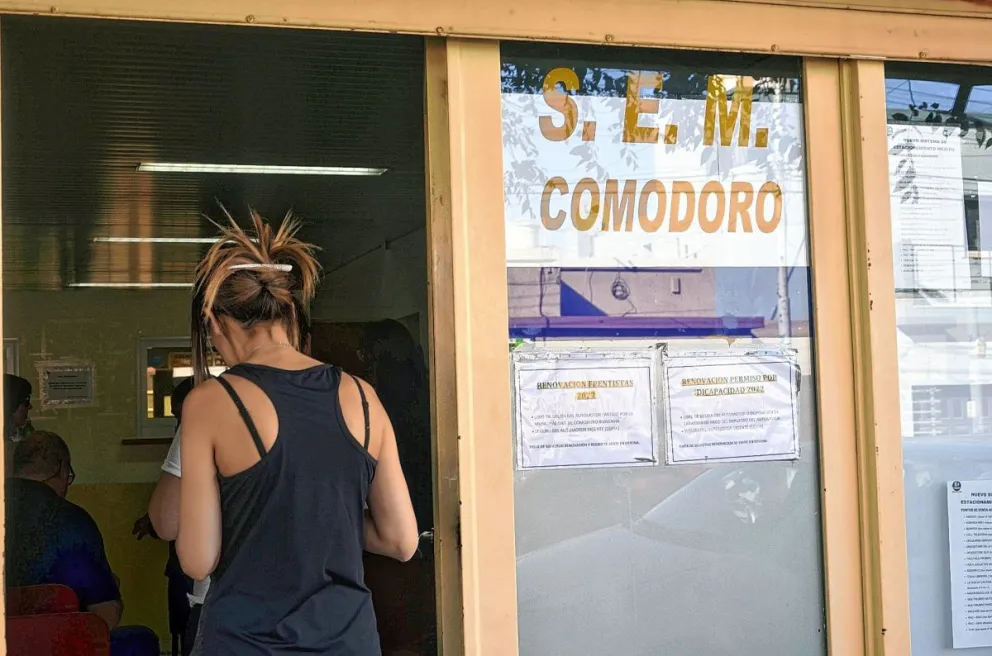 Malestar por descuentos injustificados en el estacionamiento municipal