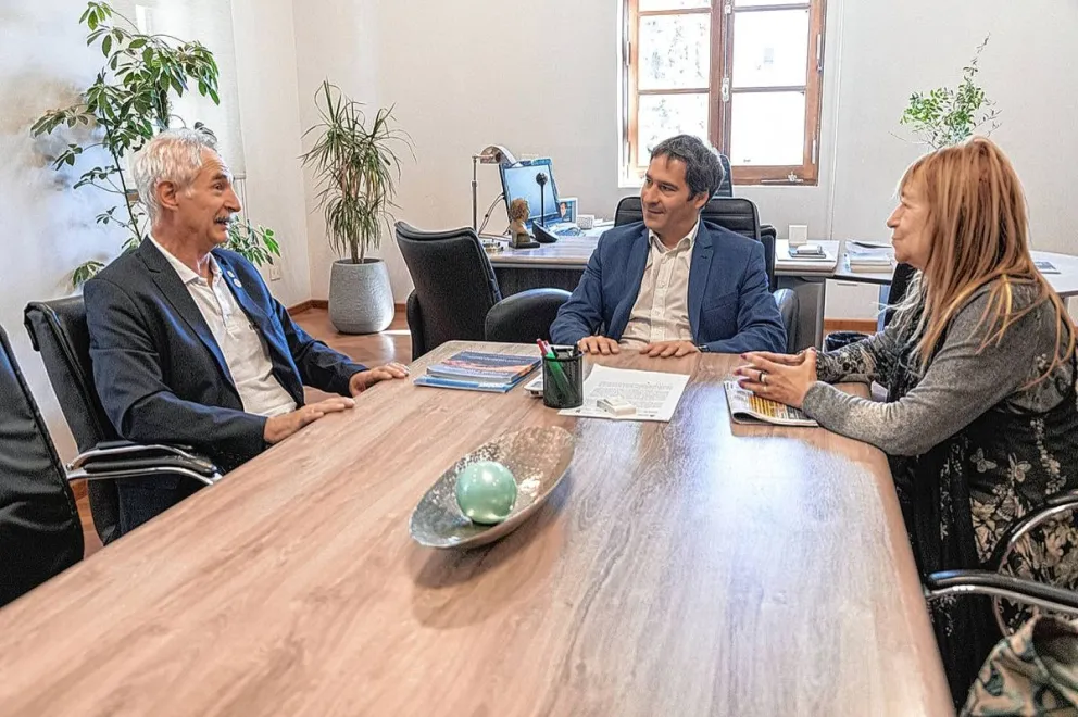 Luque recibió al gobernador de distrito del Rotary Club para generar proyectos en común
