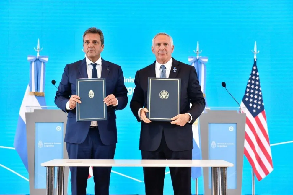 El Gobierno y Estados Unidos firmaron el acuerdo para intercambio de información