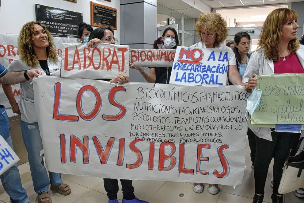 Esta vez, profesionales de los servicios complementarios convocan a otro abrazo simbólico al Hospital Regional