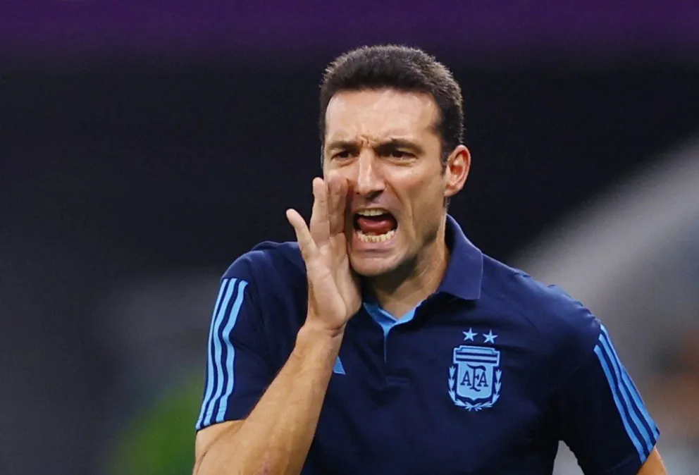 Scaloni aguarda por Di María y no descarta cambiar de esquema para enfrentar a Países Bajos