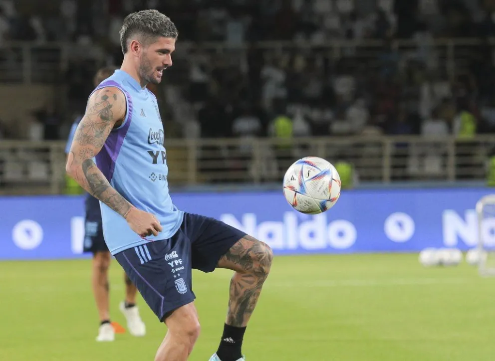 De Paul no entrenó por una molestia muscular y su presencia ante Países Bajos es una incógnita