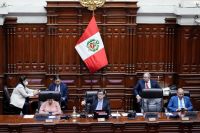 El Congreso de Perú destituyó al presidente Castillo