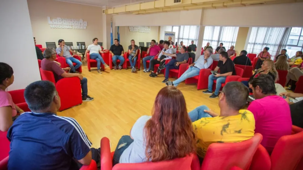 Luque se reunió en Trelew con instituciones deportivas de todo el valle