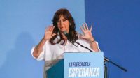 Cristina Kirchner dio positivo en Covid-19 y se posterga su reaparición pública tras la condena