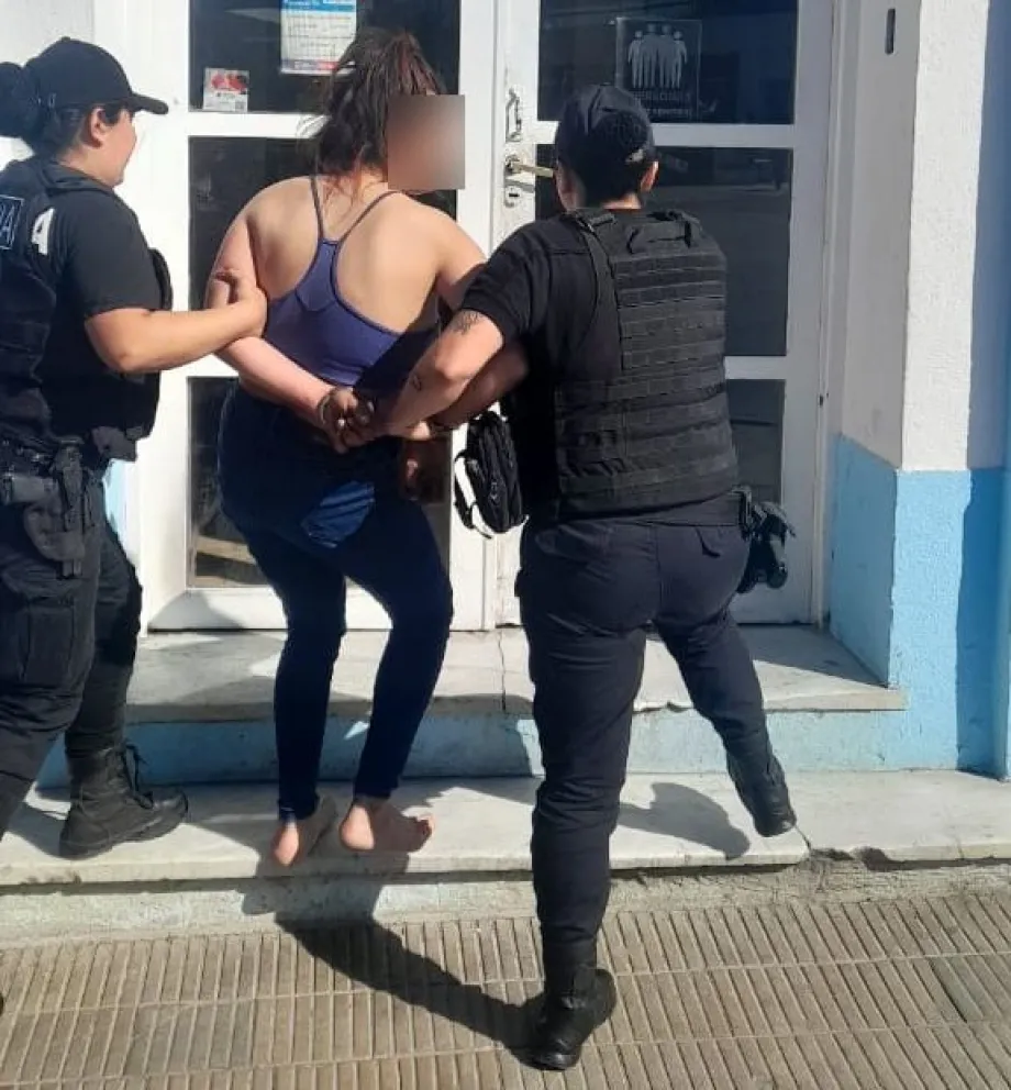 Joven salteña detenida por robo “a mano armada” con un destornillador