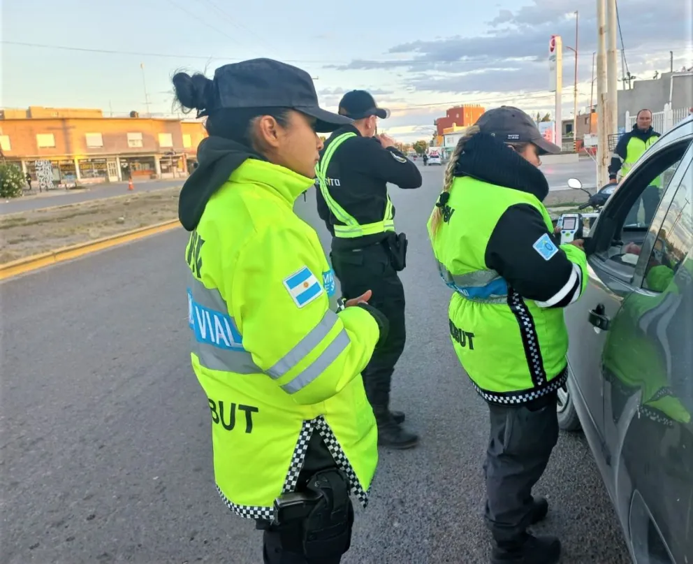 fueron retirados 76 conductores alcoholizados de la vía pública durante el fin de semana largo