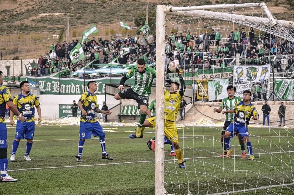 Se define el tercer ascenso directo