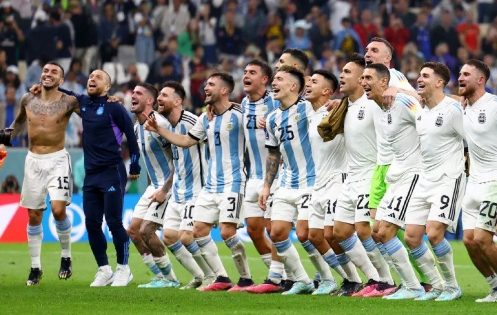 ¡Argentina es finalista del Mundial con un Messi brillante!
