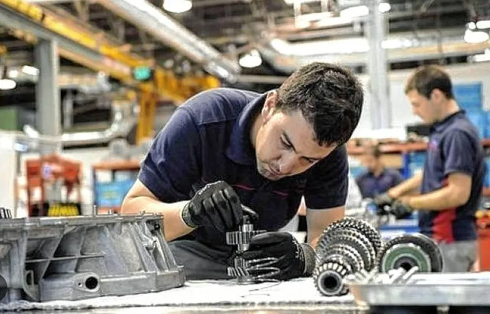 El Gobierno fijará un bono de fin de año para asalariados y beneficiarios del Potenciar Trabajo
