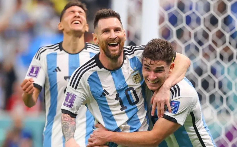 La Selección argentina jugará con la camiseta titular la final del Mundial
