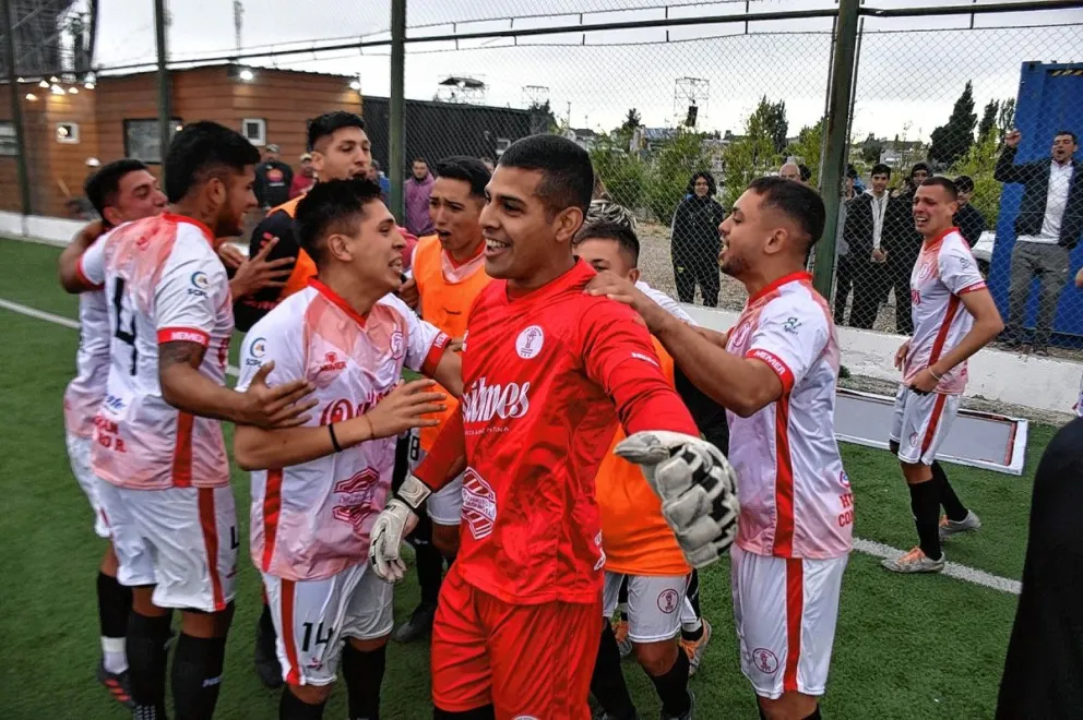 Huracán clasificó por penales