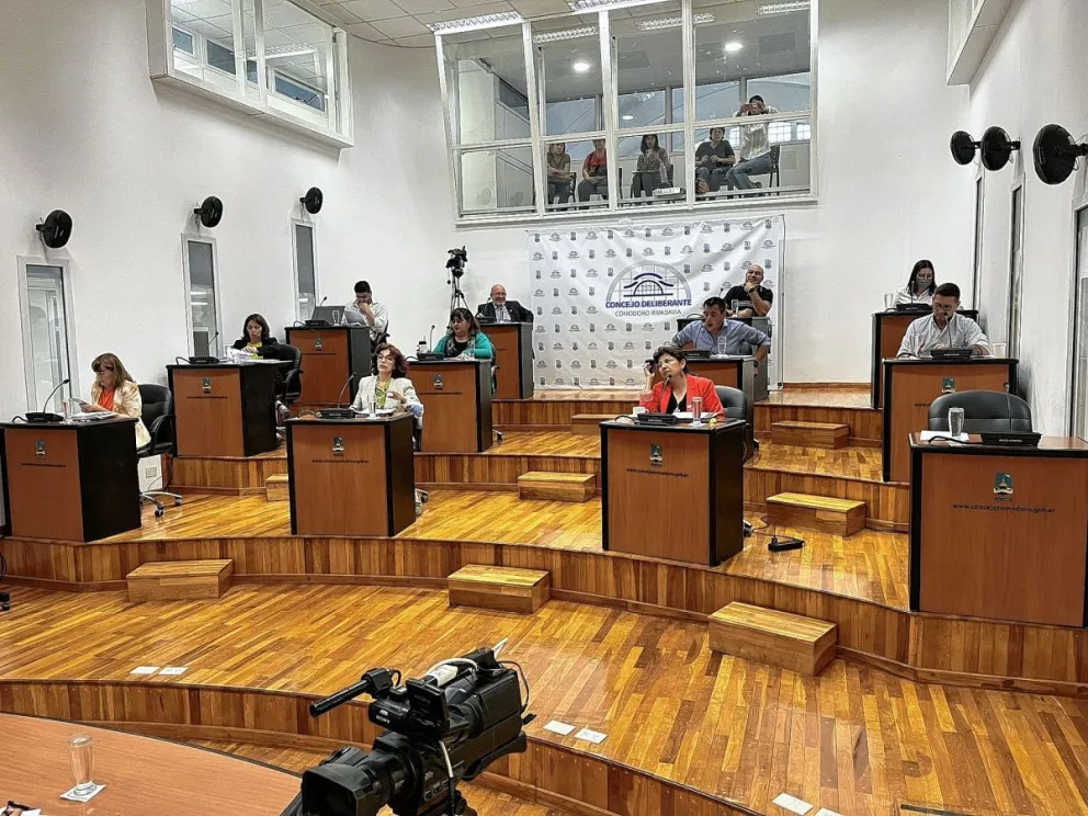 Crisis educativa: piden la presencia  de Grazzini y Aguilera en el Concejo