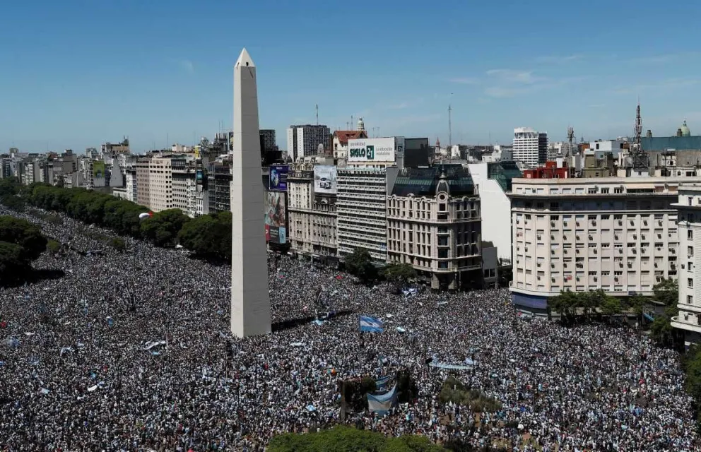 Desde el Gobierno explicaron por qué se suspendió la caravana de la Selección argentina