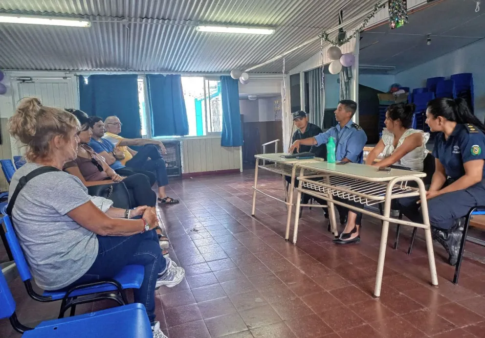 Vecinos del barrio Roca pidieron reforzar seguridad en el sector ante hechos delictivos