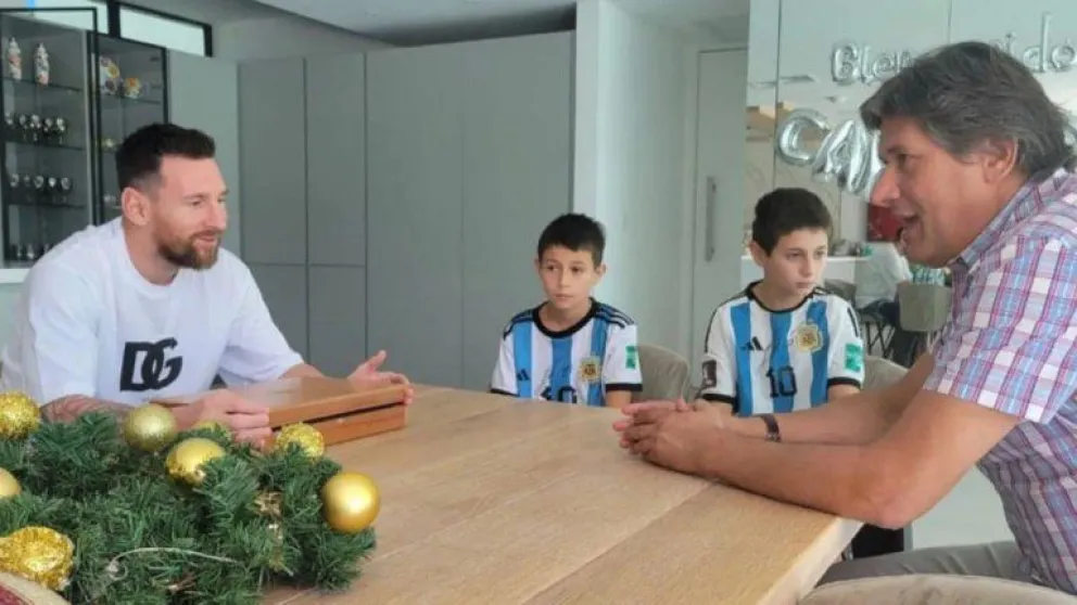 Lionel Messi fue nombrado ciudadano ilustre de Funes