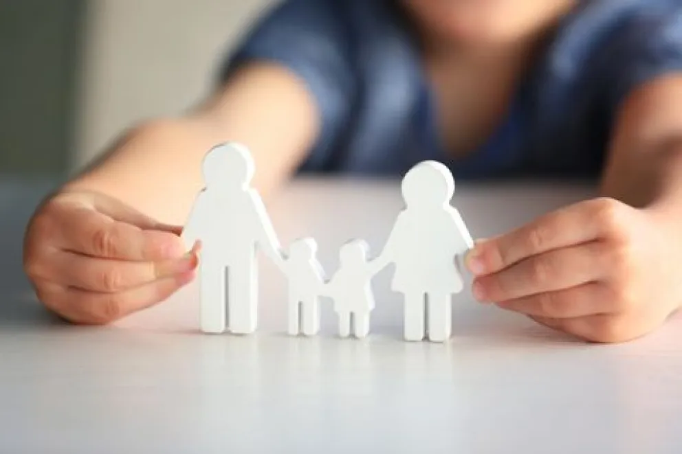 Familia del corazón: Los hermanos de dos años ya tienen una familia cuidadora