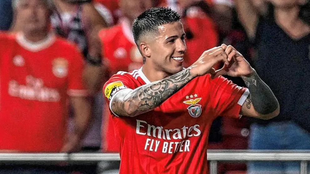 Enzo Fernández será multado por el Benfica
