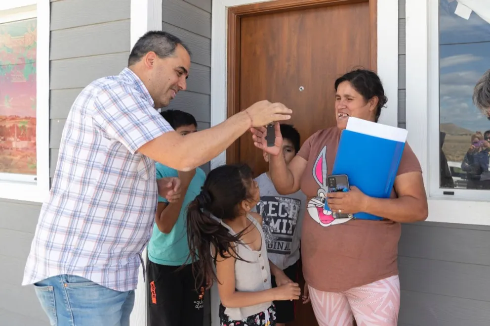 El Municipio comenzó el 2023 entregando viviendas sociales