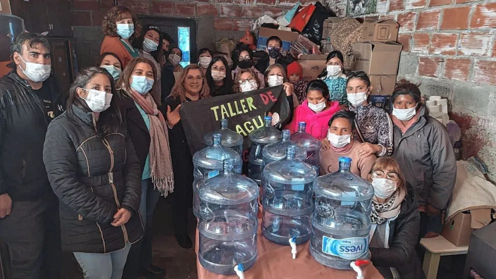 Realizan acciones para concientizar sobre la falta de agua potable en la zona El Faro